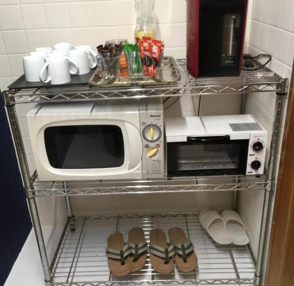 Django Hostel & Lounge