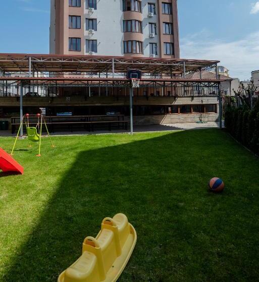 Elis Residence