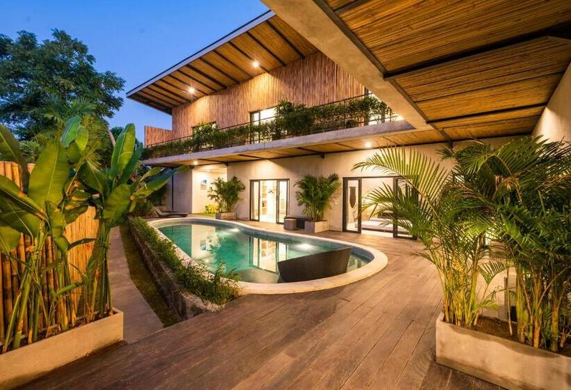 ホテル Canggu Dream Studios & Villas