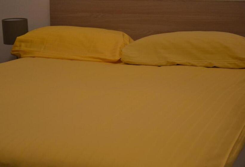 בית מלון כפרי Della Stazione