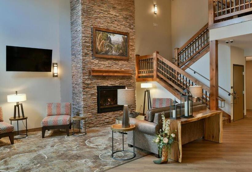 Grandstay Hotel & Suites