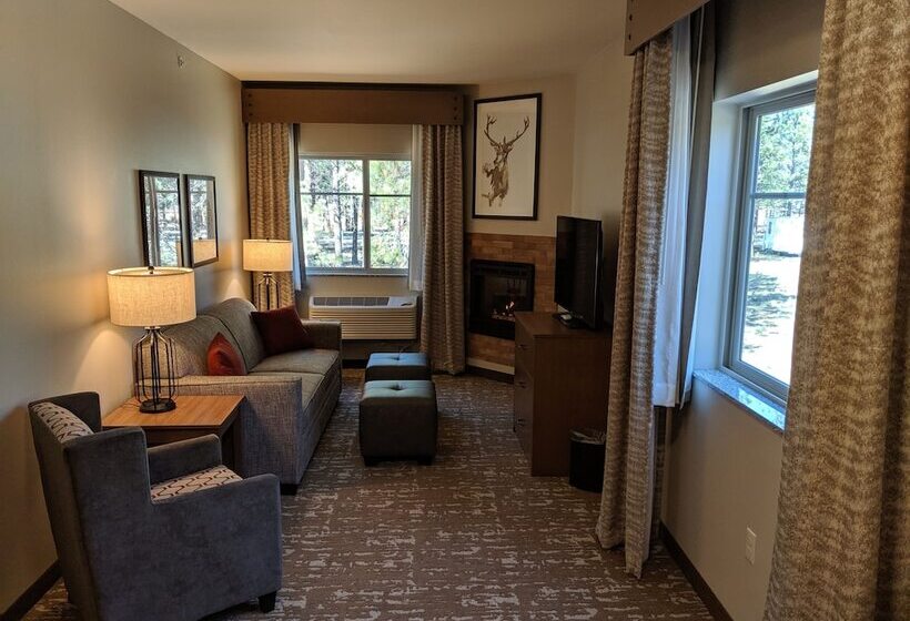 Grandstay Hotel & Suites