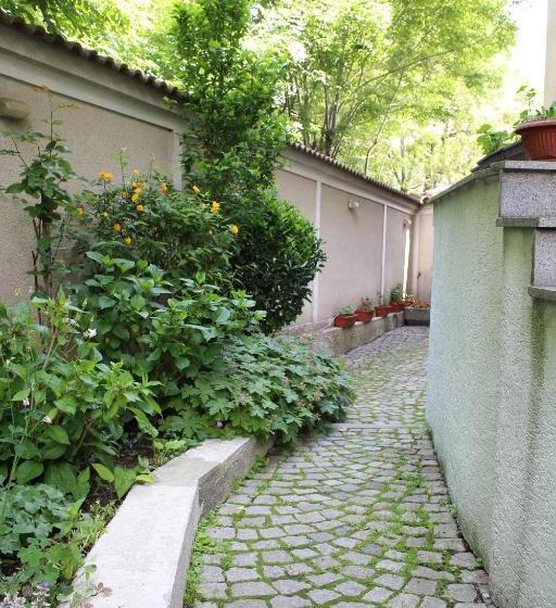 酒店 International