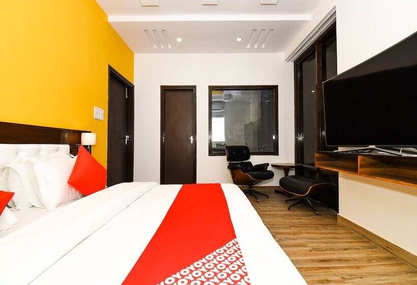 فندق Oyo 42636 Zest Damodar Garh