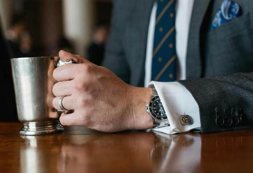 Отель Rand Club Suites