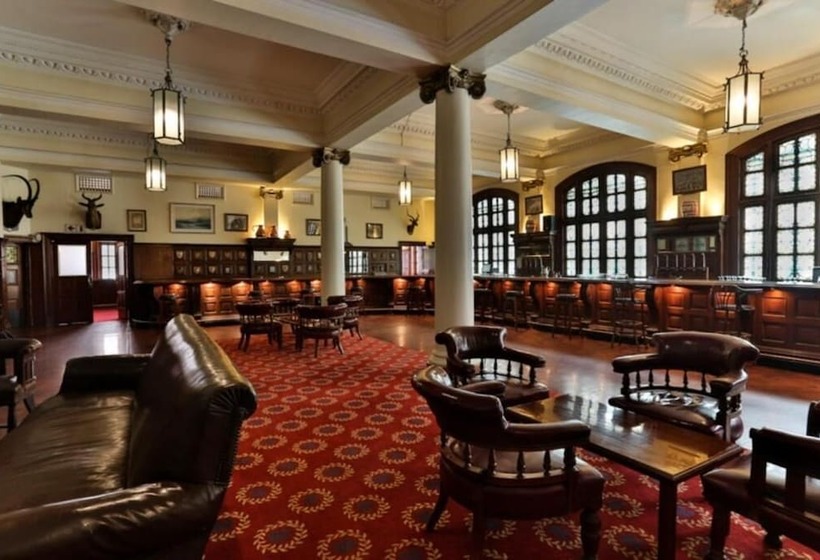 Отель Rand Club Suites