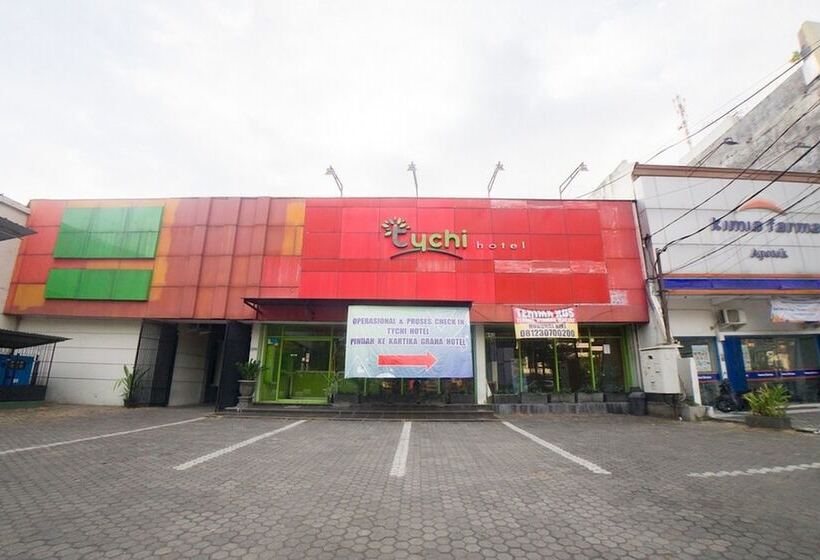 호텔 Reddoorz Plus @ Celaket