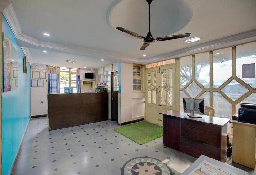 ホテル Spot On 41554  Sri Thirumala Paradise