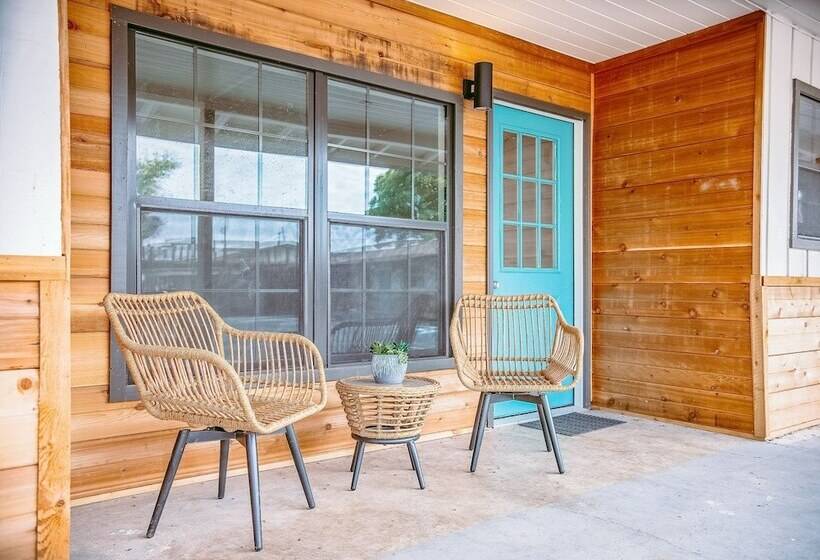 酒店 Stonewall Motor Lodge