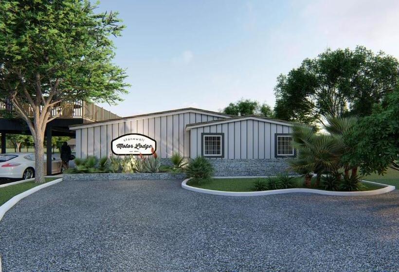 酒店 Stonewall Motor Lodge