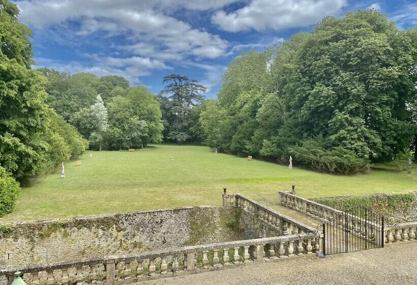 펜션 Château Des Feugerets