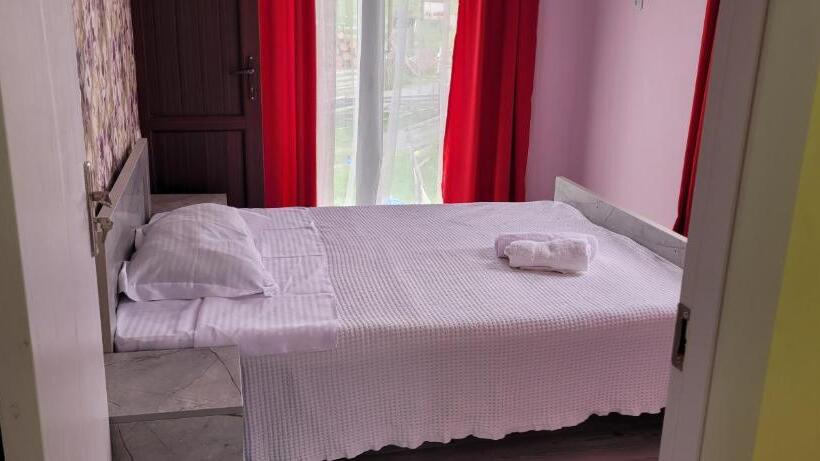 پانسیون Guest House Guli