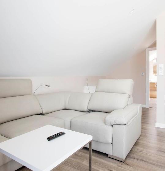 פנסיון Hostal Praia Madalena