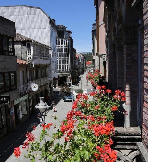 بنسيون Vía Xix