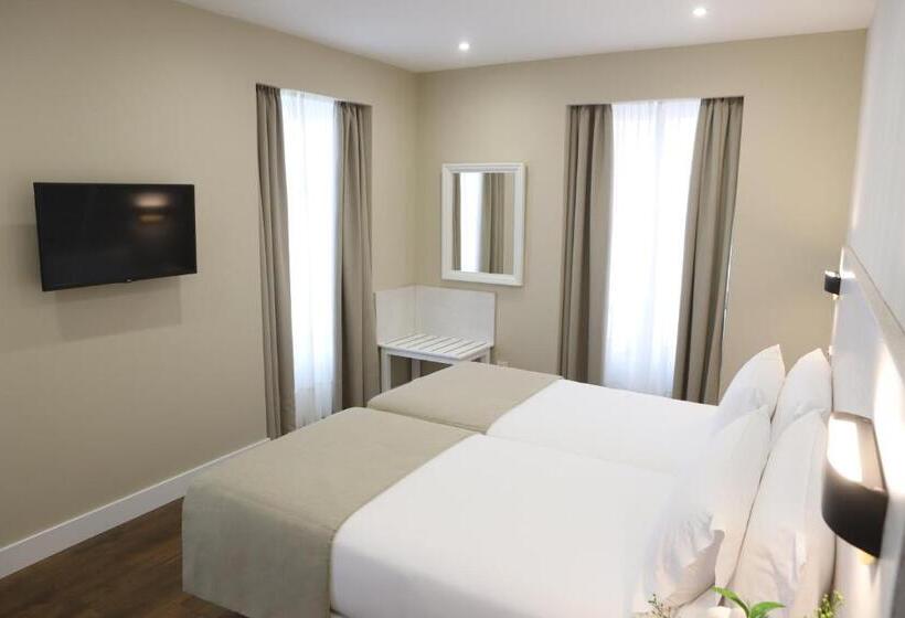 بنسيون Vía Xix