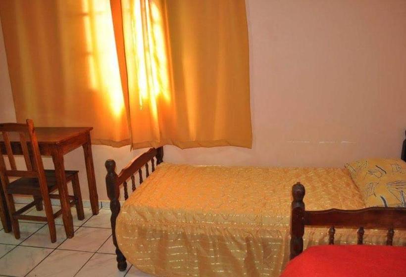 旅馆 Hospedagem Centro Champagnat