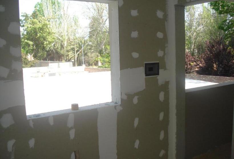 تختخواب و صبحانه Akimekedo