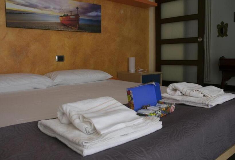 تختخواب و صبحانه Casa Domi