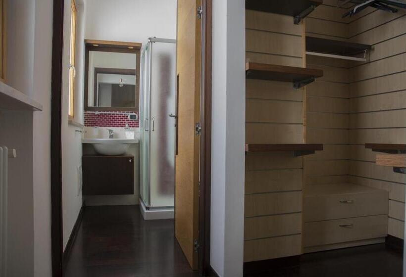 تختخواب و صبحانه Casa Domi