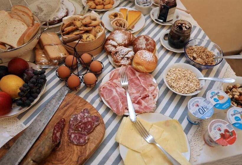 تختخواب و صبحانه Tra I Campi Di Papaveri