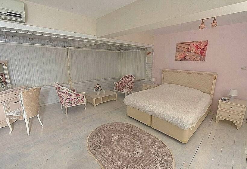 Beyaz Ev Butik Otel Masukiye