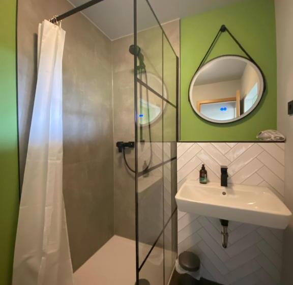 בית מלון כפרי Gästehaus & Café Leeze