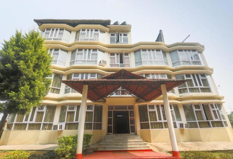 בית מלון כפרי Oyo 28735  Gateway Tezpur