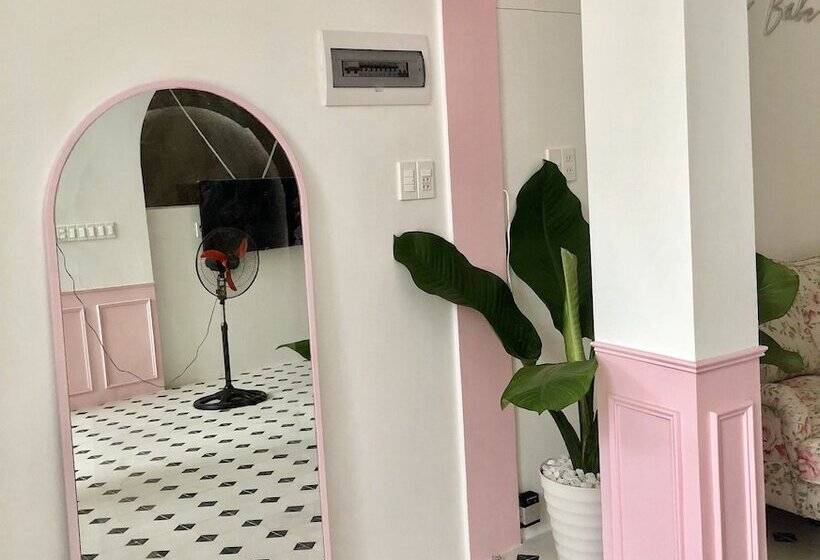 هتل The Chill Hue Homestay