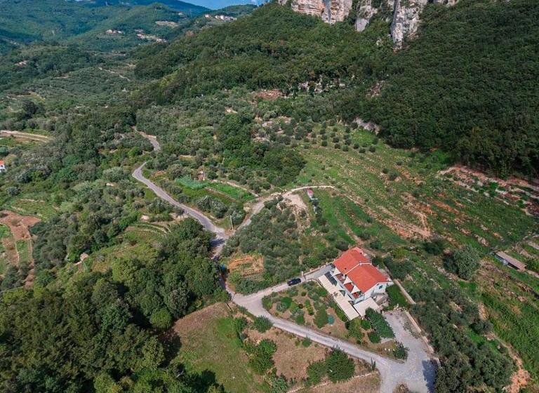 بنسيون La Sosta