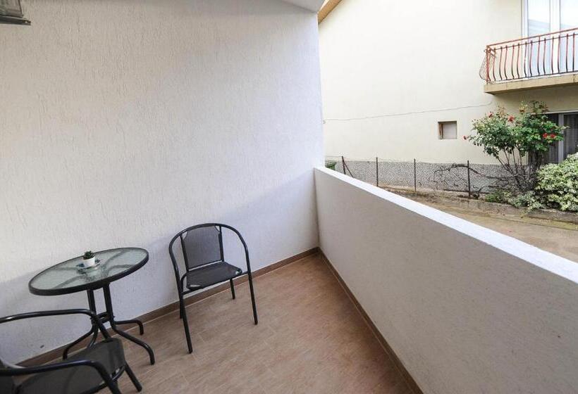 پانسیون Stella Apartments