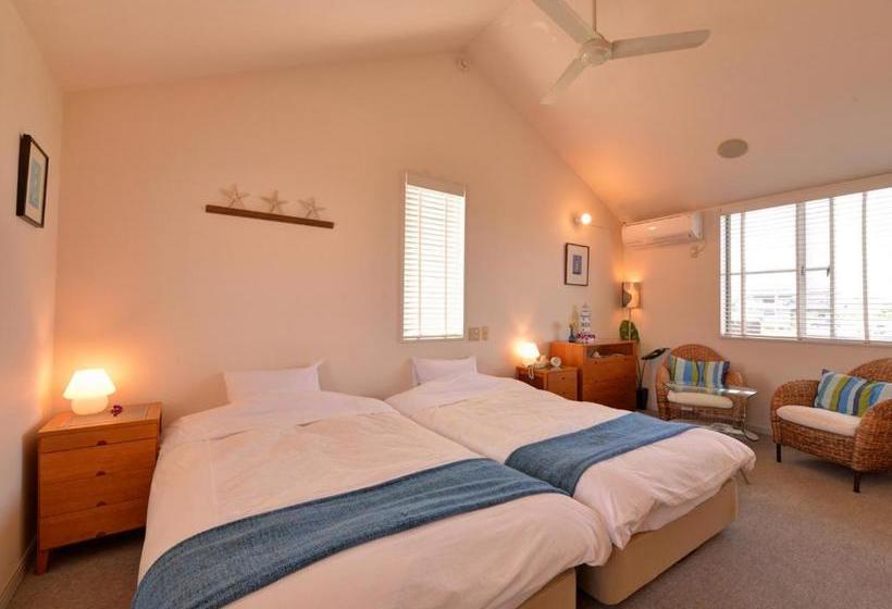 ユースホステル Cafe  Isola Bella