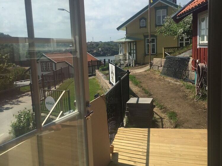 Отель Hem Till Bengt