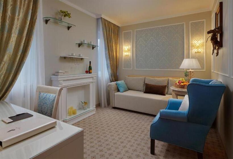 Отель Honour And Grace