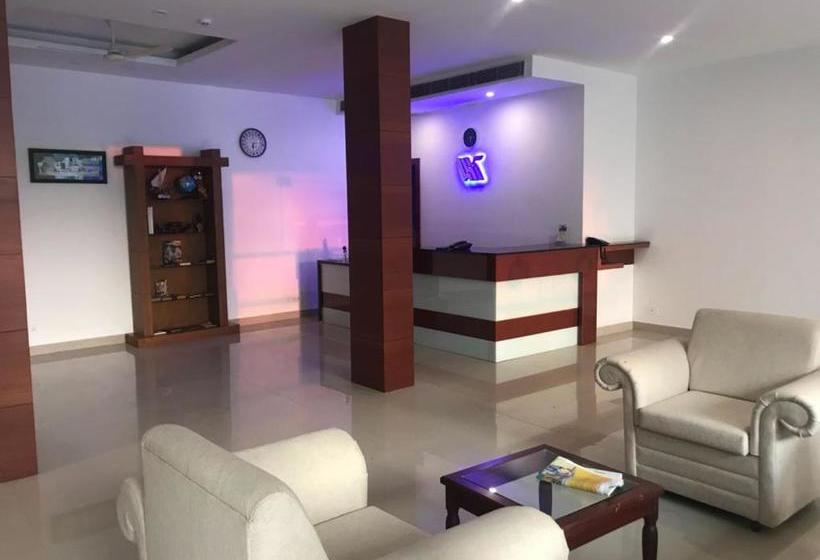 בית מלון כפרי Kallada Sangeetha S