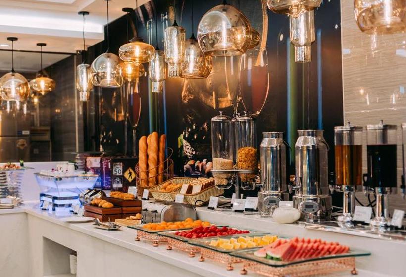 Kyriad Marvelous Hotel Shanghai Jiading Baolong Plaza Branch