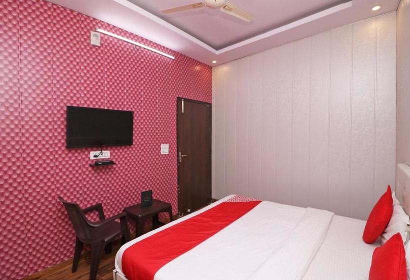 酒店 Oyo 35698  Adb