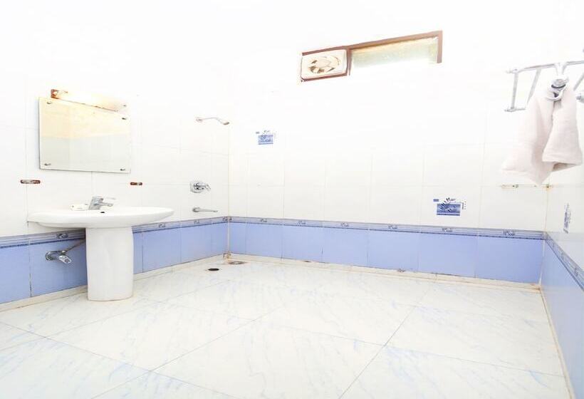 호텔 Oyo 37208 Dlm Valley Resorts