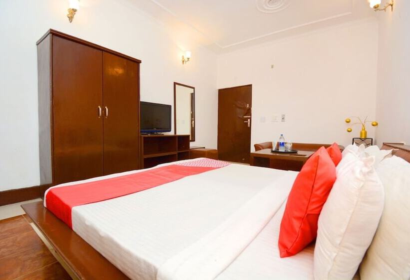 호텔 Oyo 37208 Dlm Valley Resorts