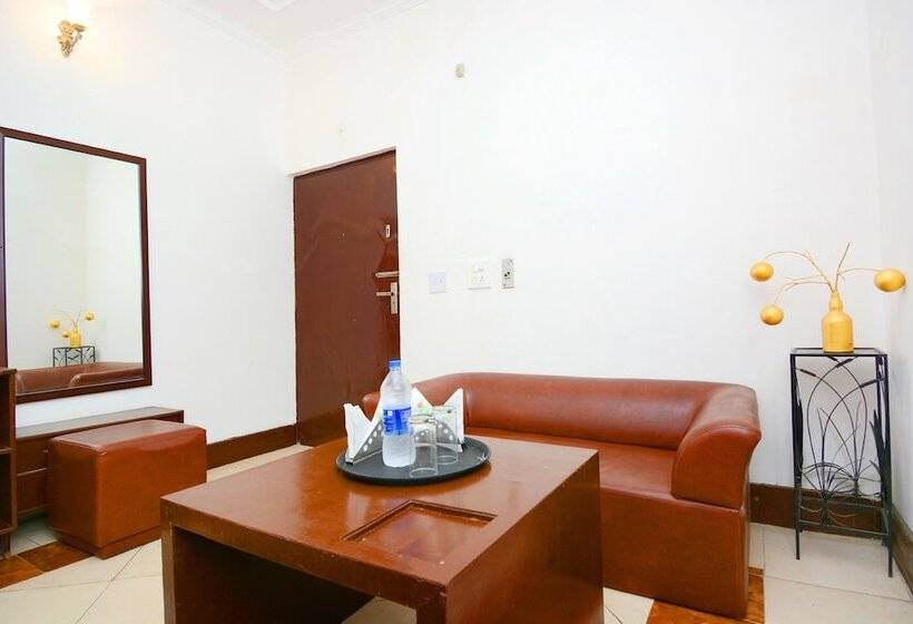 호텔 Oyo 37208 Dlm Valley Resorts