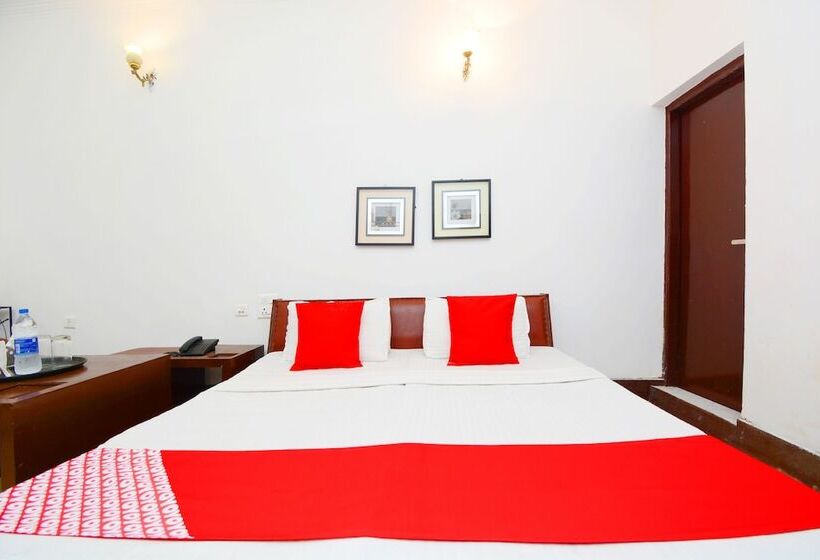 호텔 Oyo 37208 Dlm Valley Resorts