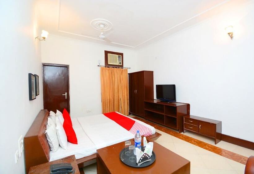 호텔 Oyo 37208 Dlm Valley Resorts