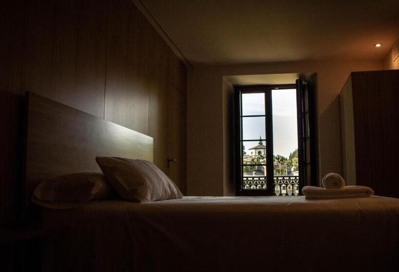 פנסיון A Casa Da Botica