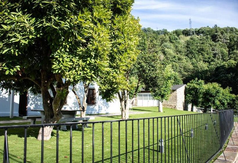 פנסיון A Casa Da Botica