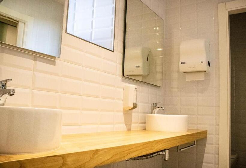 פנסיון A Casa Da Botica