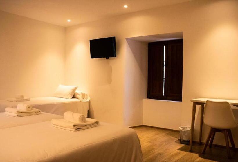 פנסיון A Casa Da Botica