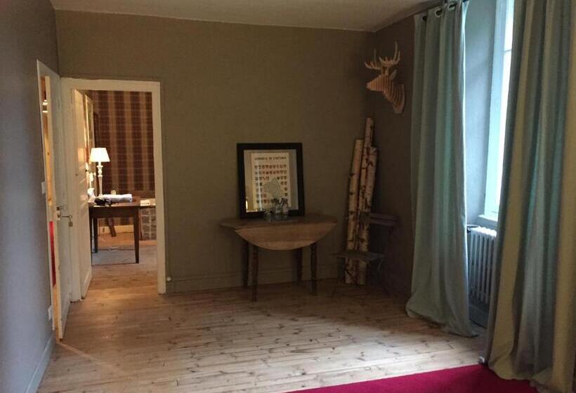 بنسيون Comptoir D Aubrac