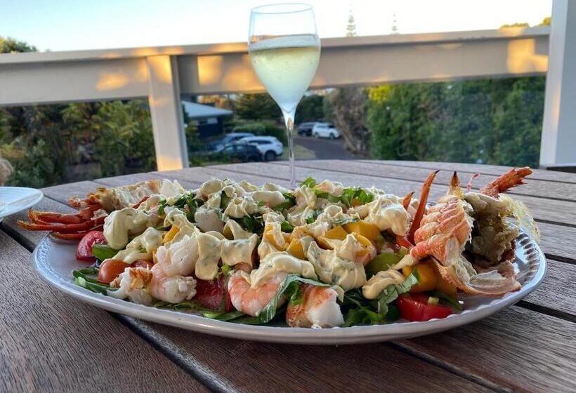 Bed and Breakfast Quail Lodge