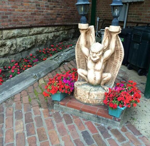 ベッドアンドブレックファースト Riverboat Suites