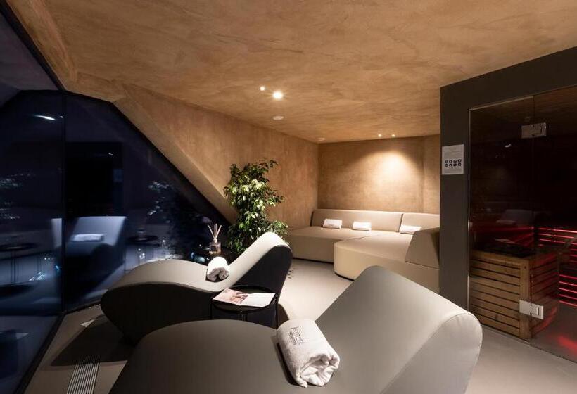 Отель Bergman Mountain