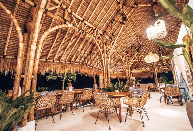 ホテル Mohini Komodo Resort